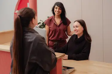 Crowded Teeth Problems - Causes and Treatment Image