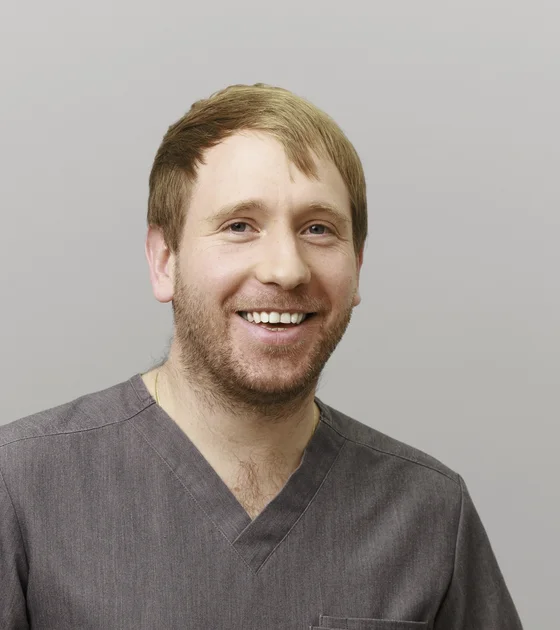 Dr Charlie Barnfield - Endodontist