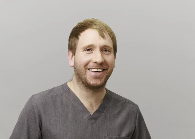 Dr Charlie Barnfield Image Profile