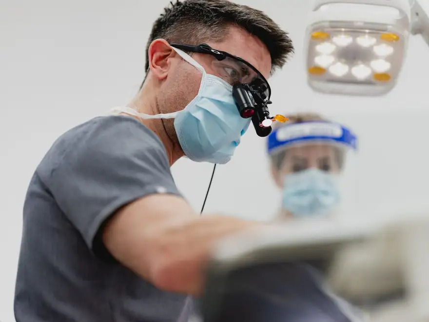 How Do Dentists Fix a Chipped Front Tooth? - dr joyti vasudev - the modern dentist